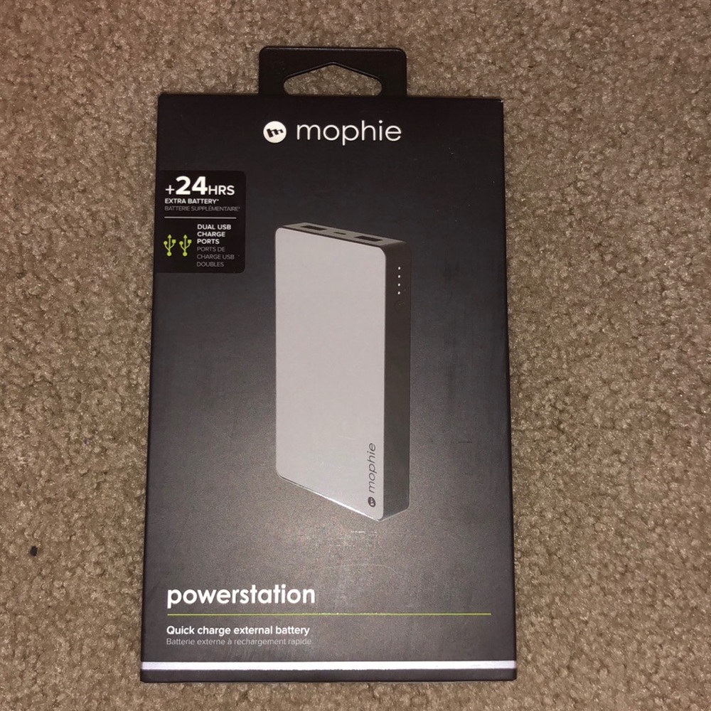 Mophie power-station